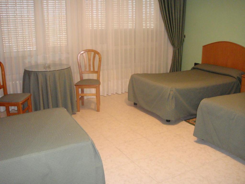 Hostal Serpol Palencia Værelse billede